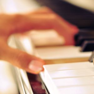 姬小满奖励别的男英雄
